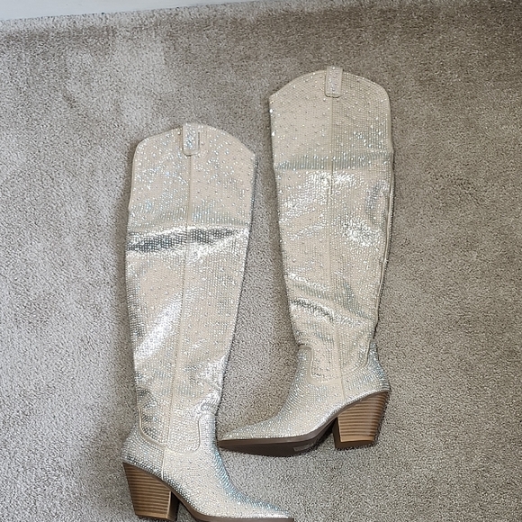 SHEIN Shimmering Silver Over-the-Knee Boots - Picture 9 of 11